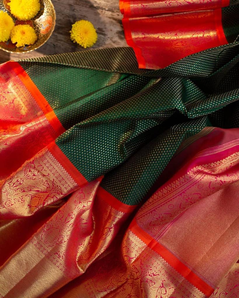 KP-1022 | Soft Lichi Silk Saree with Rich Pallu & All Over Jacquard Work - Image 4